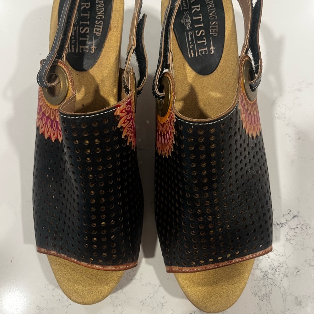Spring Step Black and Gold Artistic Sandals